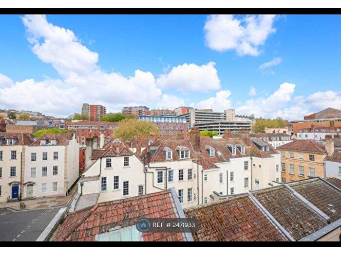 1 Bedroom Flat To Rent In Protheroes House, Bristol, BS1