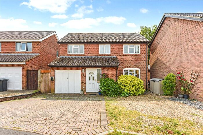 4 Bedroom Detached House For Sale In Pine Close, South Wonston, Winchester, Hampshire, SO21