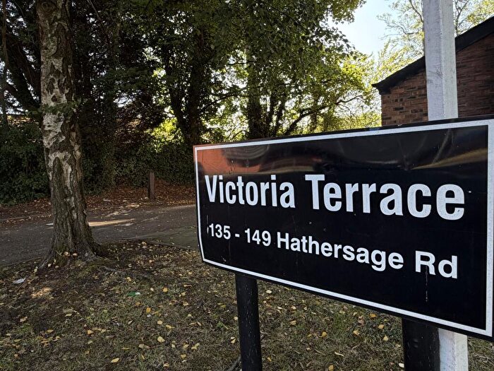 1 Bedroom Apartment For Sale In - Hathersage Road, Manchester, Greater Manchester, M13