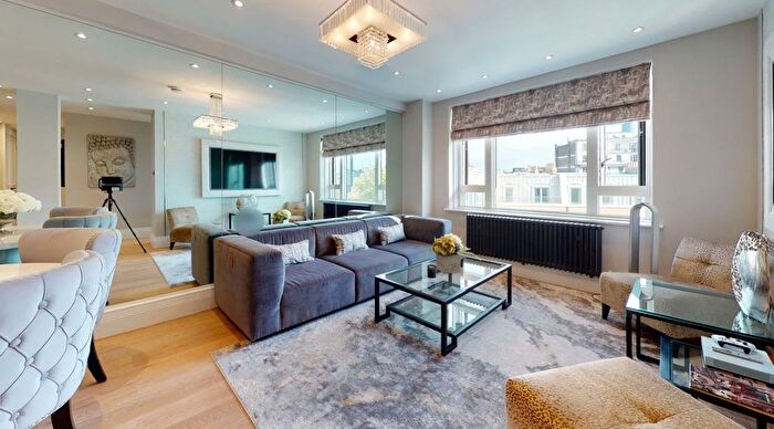 2 Bedroom Flat For Sale In Park Crescent, Regent's Park, London, W1B