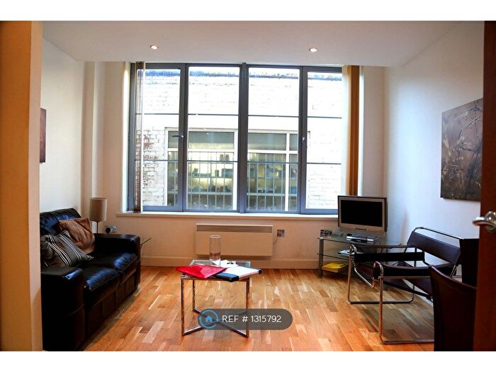 1 Bedroom Flat To Rent In Popes Head Court, York, YO1