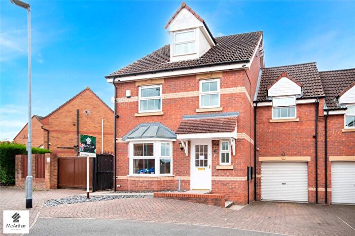 4 Bedroom Semi-Detached House For Sale In Water Fir Drive, Harworth & Bircotes, Doncaster, South Yorkshire, DN11