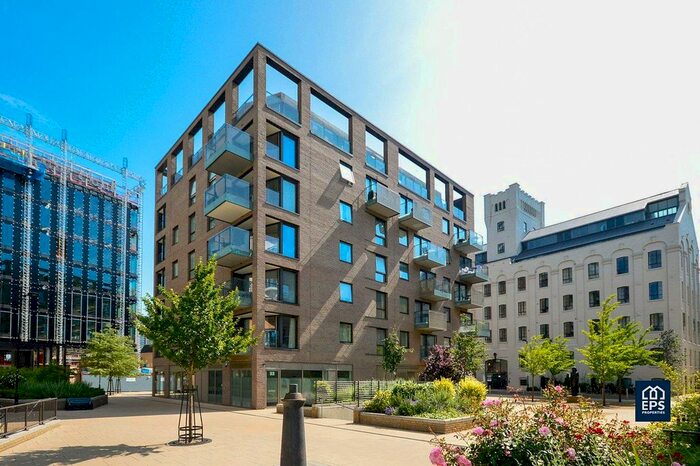 2 Bedroom Flat To Rent In Mill Park, Cambridge, CB1