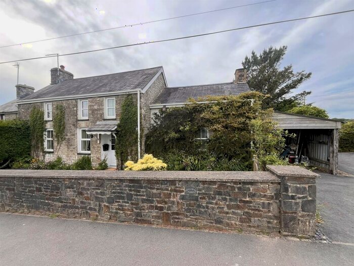 3 Bedroom House For Sale In Ffostrasol, SA44