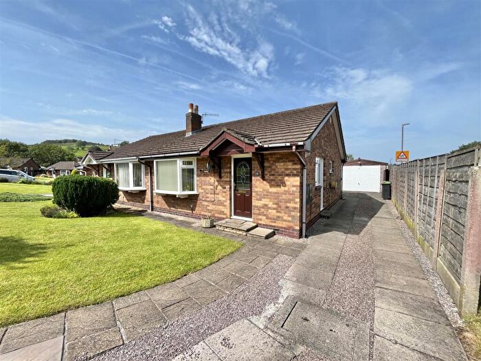 2 Bedroom Semi-Detached Bungalow For Sale In Leicester Drive, Glossop, SK13