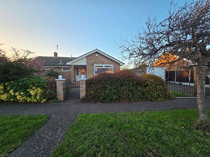 3 Bedroom Detached Bungalow For Sale In Yare Close, Great Yarmouth, NR30