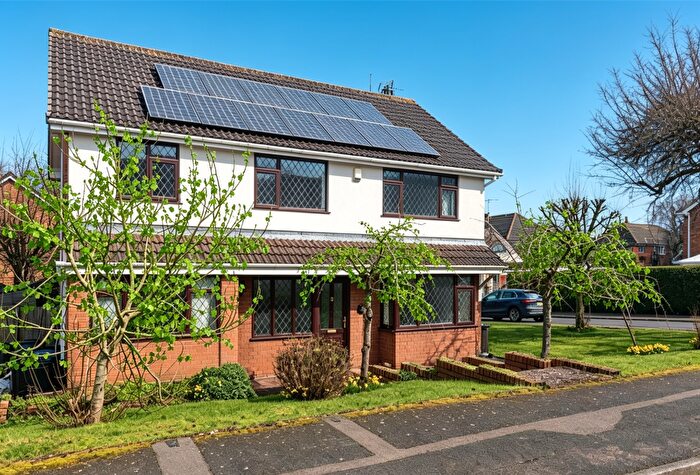 5 Bedroom Property To Rent In Glendower Close, Stafford, ST20