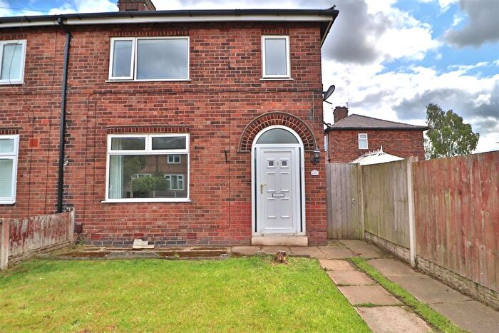 3 Bedroom Semi-Detached House To Rent In Whitley Avenue, Warrington, WA4
