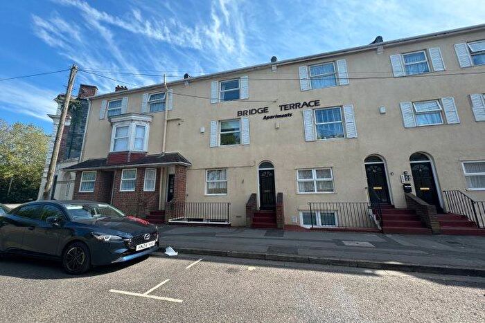 1 Bedroom Flat To Rent In Albert Road South Bridge Terrace, Southampton, SO14