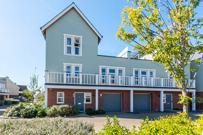 4 Bedroom Semi Detached House To Rent In Joseph Prentice Way, Beaulieu Park, CM1