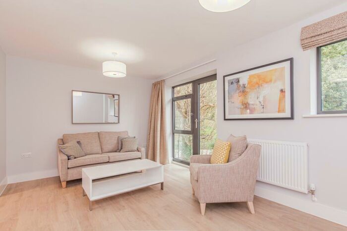 1 Bedroom Apartment To Rent In Cumnor Hill, Oxford, OX2