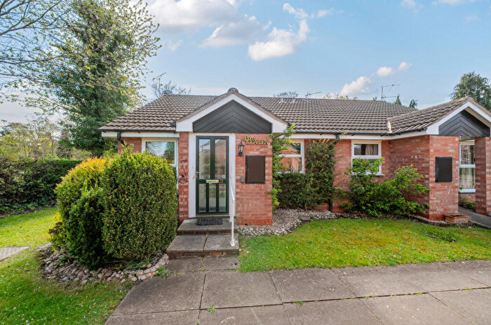 2 Bedroom Bungalow For Sale In Shephard Mead, Tewkesbury, Gloucestershire, GL20