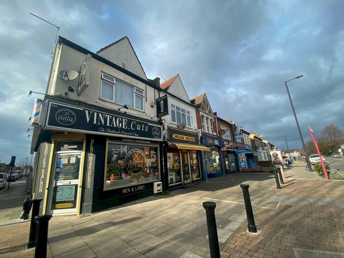 Studio To Rent In Hertford Road, Enfield, EN3