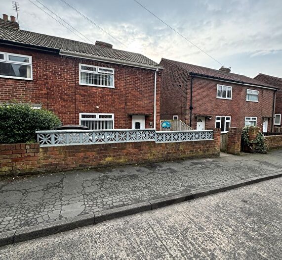 2 Bedroom Semi-Detached House To Rent In Oak Road, Peterlee, County Durham, SR8