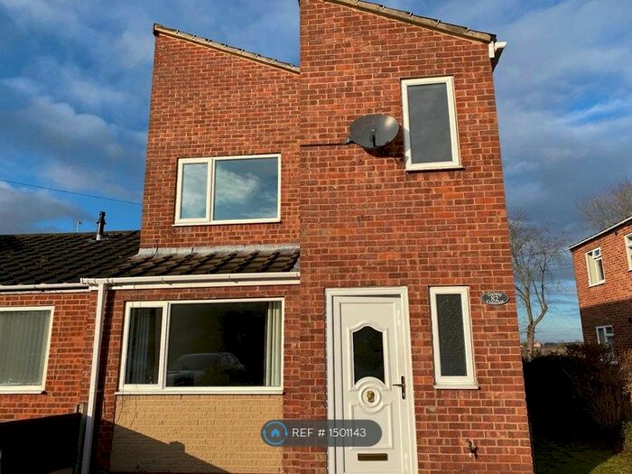 3 Bedroom End Of Terrace House To Rent In Galway Crescent, Retford, DN22