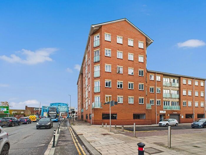2 Bedroom Flat For Sale In Old Harbour Court, Wincolmlee, Hull, HU2