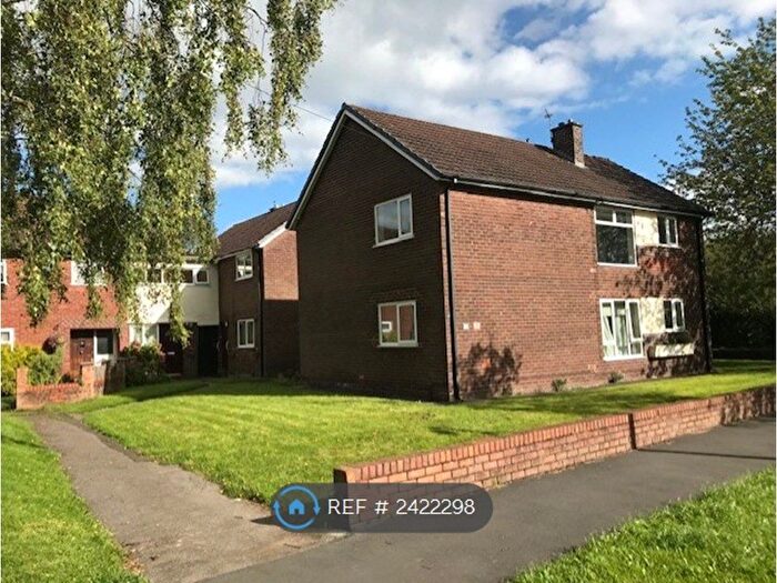 2 Bedroom Flat To Rent In Broadway, Stockport, SK2