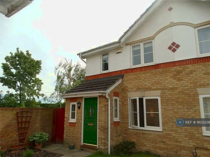 3 Bedroom Semi-Detached House To Rent In Montana Gardens, London, SE26