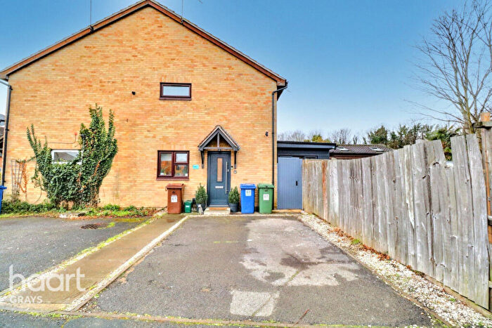 1 Bedroom End Of Terrace House For Sale In Curling Lane, Grays, RM17