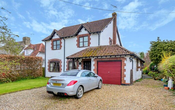 4 Bedroom Detached House For Sale In West End, Foxham, Chippenham, SN15