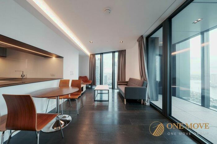 2 Bedroom Flat To Rent In Amory Tower, Canary Wharf, E14