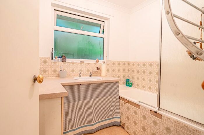 3 Bedroom Detached Bungalow For Sale In Webster Way, Alverstone Garden Village, Sandown, PO36