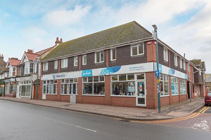 2 Bedroom Flat To Rent In Station Road, Birchington, CT7