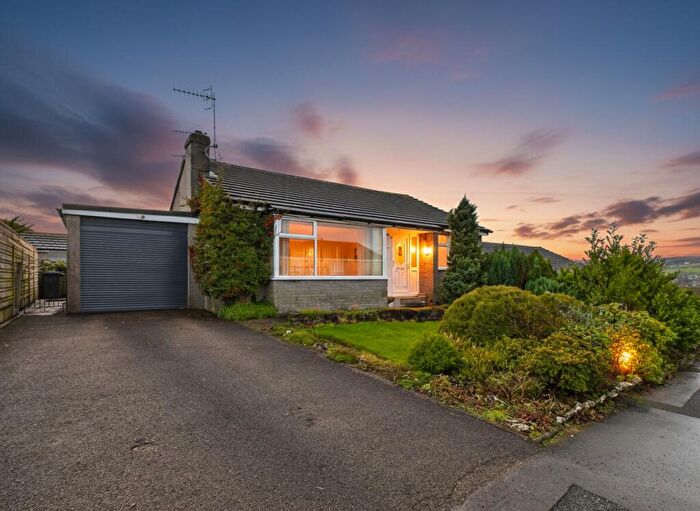 2 Bedroom Detached Bungalow For Sale In Silver Howe Close, Kendal, LA9