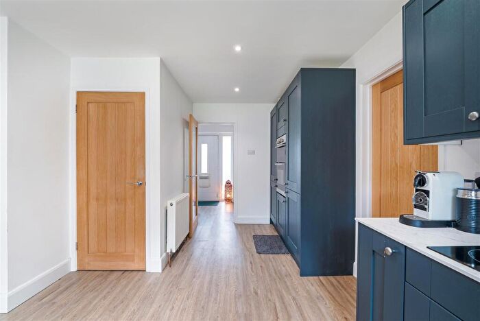 5 Bedroom Detached House For Sale In Hobbiton Road, North Worle - Annexe, BS22