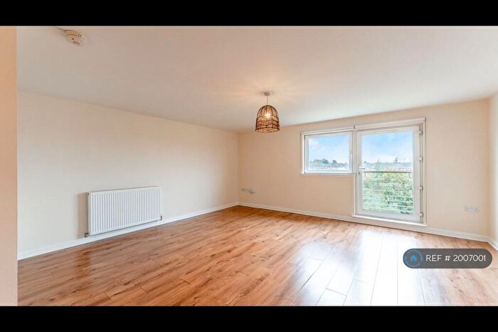 2 Bedroom Flat To Rent In Jordan Street, Glasgow, G14