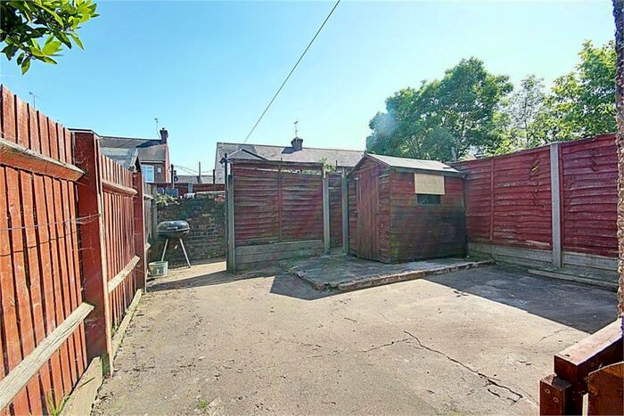 4 Bedroom End Of Terrace House To Rent In Raynton Road, Enfield, EN3