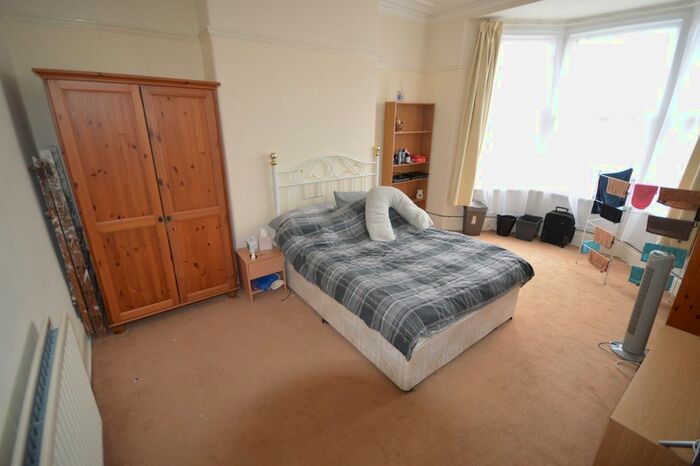 3 Bedroom Flat To Rent In Addycombe Terrace, Newcastle Upon Tyne, NE6