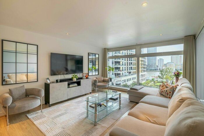3 Bedroom Flat To Rent In Courtyard House, Imperial Wharf, SW6