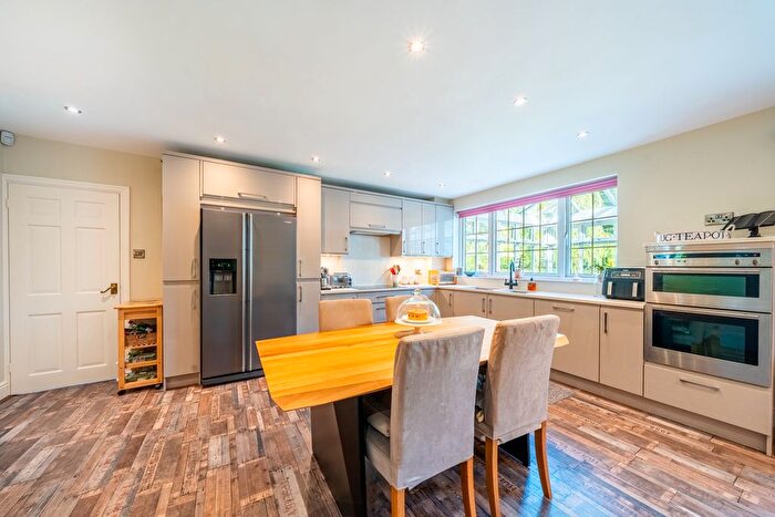 4 Bedroom Detached House For Sale In Richmond Drive, Mapperley Park, NG3