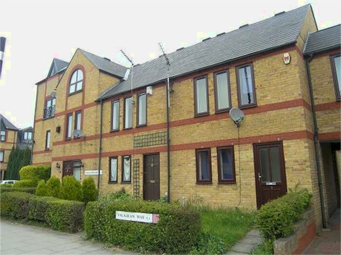 4 Bedroom Terraced House To Rent In Vaughan Way, Wapping, E1W