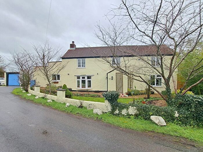 3 Bedroom Detached House For Sale In Isleport Lane, Highbridge, Somerset, TA9