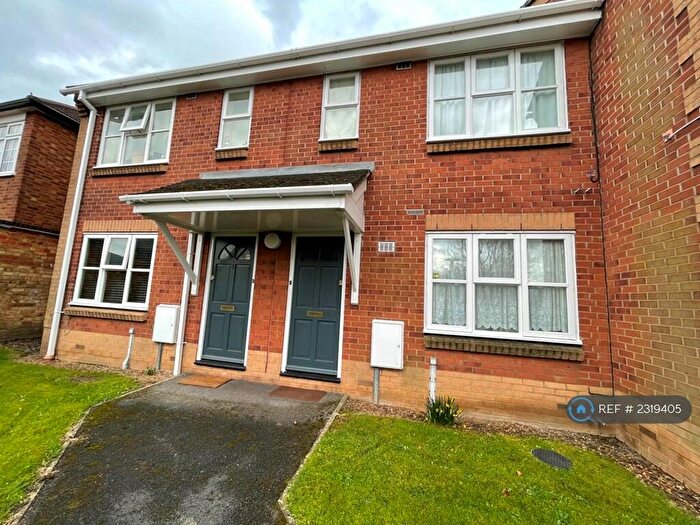 1 Bedroom Maisonette To Rent In Burns Avenue, Chadwell Heath, Romford, RM6