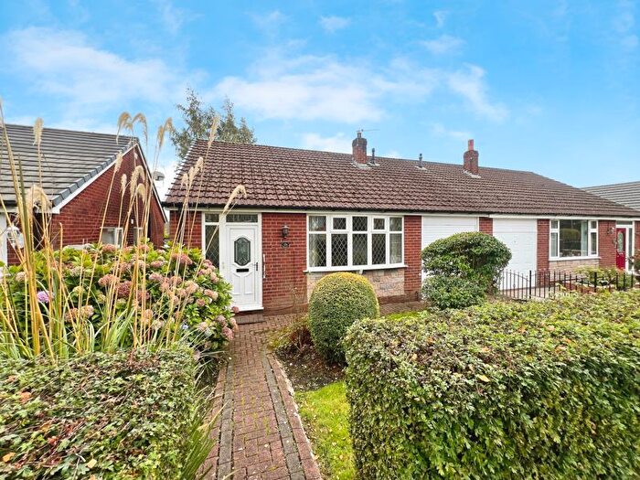 3 Bedroom Property For Sale In Crossdale Road, Breightmet, BL2