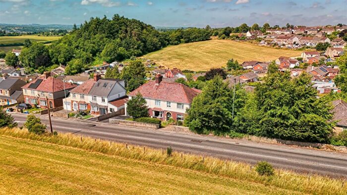 4 Bedroom Semi-Detached House For Sale In Bath New Road, Radstock, BA3