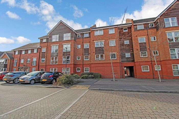 2 Bedroom Apartment To Rent In Florey Court, Swindon, SN1