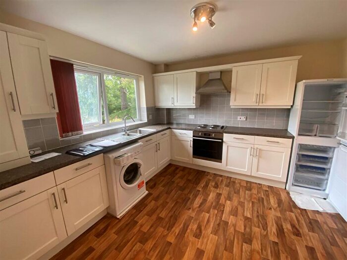 2 Bedroom Apartment To Rent In Park View, Hoddesdon, EN11