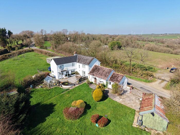 4 Bedroom Detached House For Sale In Ashwater, Henford, EX21