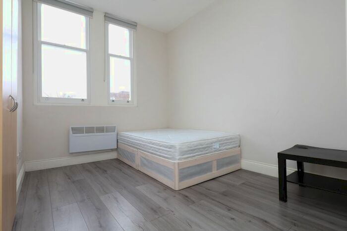 Studio To Rent In Clarendon Rise, Lewisham, London, SE13