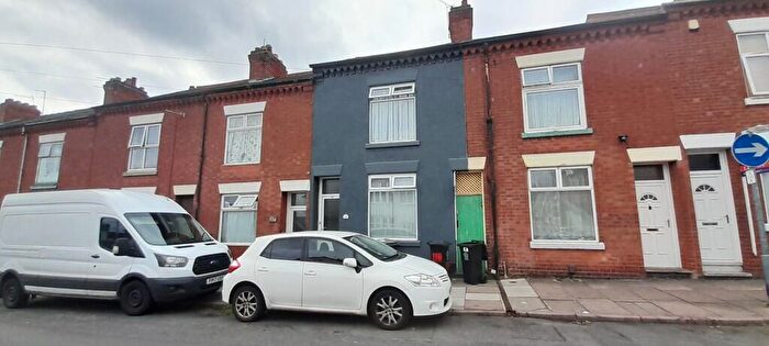 2 Bedroom Terraced House For Sale In Pool Road, Leicester, LE3