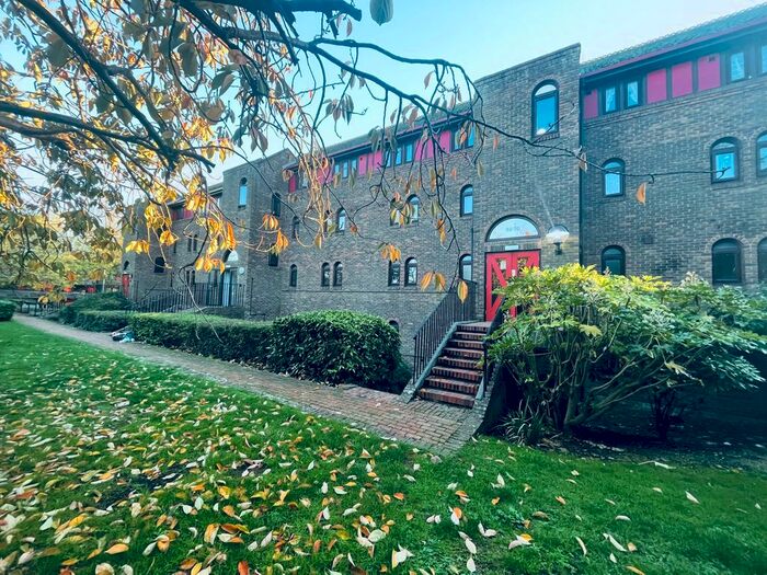 2 Bedroom Property To Rent In Ashfields, The Drive, Peterborough, PE3