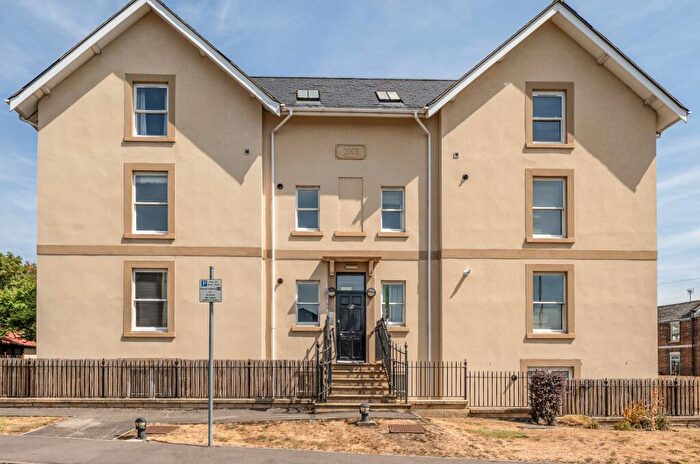 2 Bedroom Flat For Sale In Church Road, Cheltenham, GL51