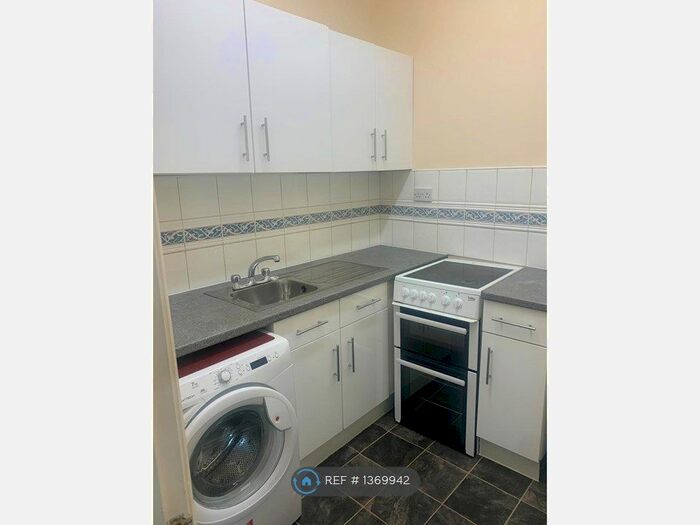 1 Bedroom Flat To Rent In Chesterfield Road, Sheffield, S8