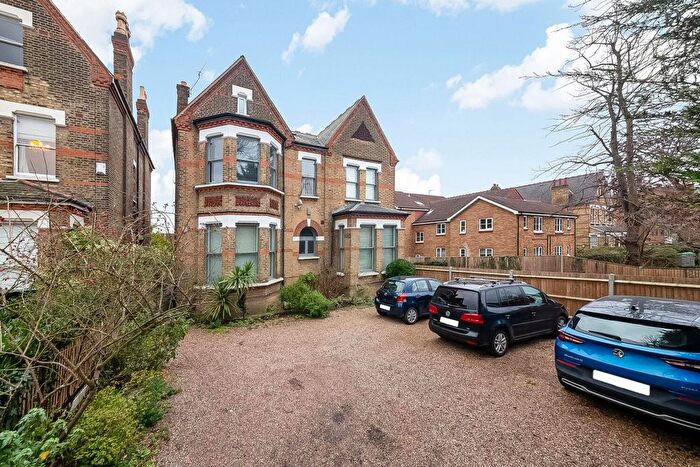 3 Bedroom Flat For Sale In Lawrie Park Road, Sydenham, London, SE26