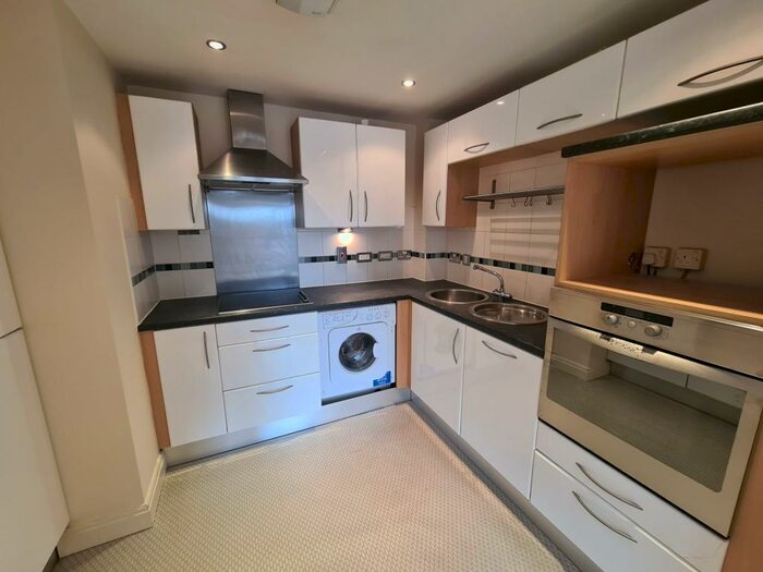 2 Bedroom Apartment To Rent In Kentmere Drive, Lakeside, DN4