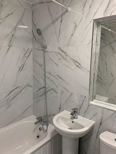 2 Bedroom Flat To Rent In Melford Road, London, E6